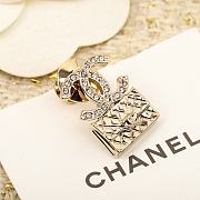 Chanel Brooch 11 - 3