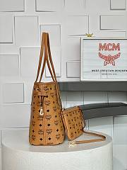 MCM Reversible Liz Shopper In Visetos Cognac 29x14x25cm - 5