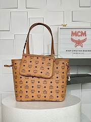 MCM Reversible Liz Shopper In Visetos Cognac 29x14x25cm - 2