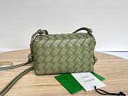 Bottega Veneta Mini Loop Camera Bag Green Khaki 17x10x6cm - 1