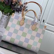 Louis Vuitton LV OnTheGo MM Pistachio 35 x 27 x 14 cm - 2