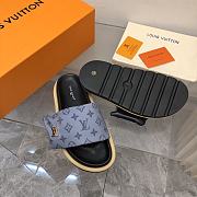 Louis Vuitton LV Pool Pillow Flat Comfort Black Blue - 4