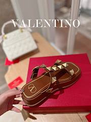 Valentino Roman Stud Platform Brown Slides - 4