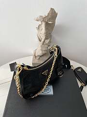 Prada Re-Edition 2005 Leather Bag Black 22x18x6cm - 2