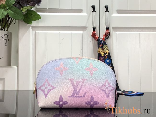 Louis Vuitton LV Sunrise Pastel Cosmetic Pouch 19x12x6cm - 1