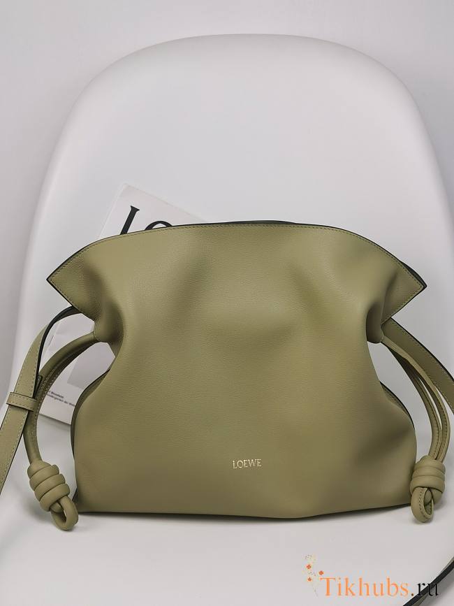 Loewe Flamenco Clutch Green Bag 30x24.5x10.5cm - 1