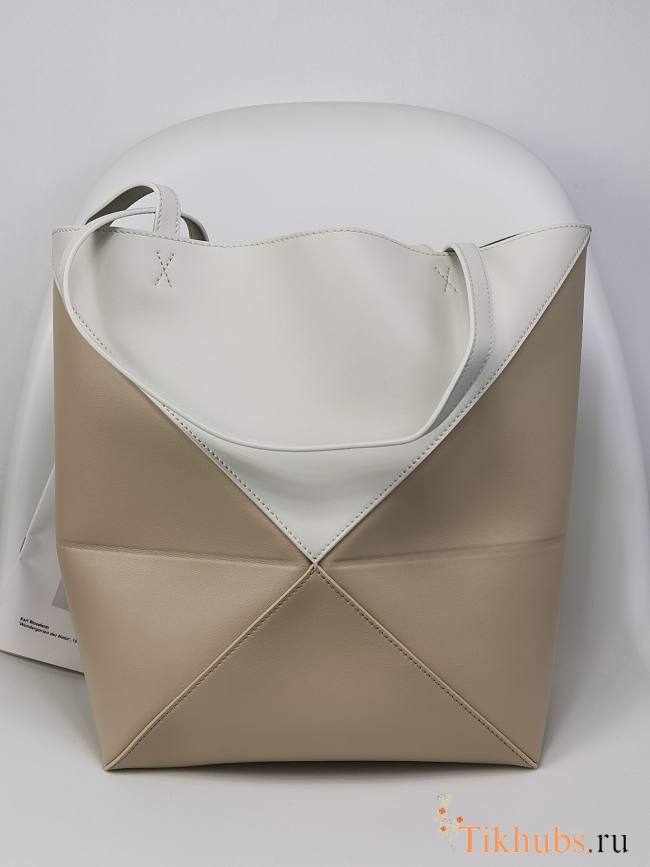 Loewe Puzzle Fold Tote Beige White 25.5x14.5x31.5cm - 1