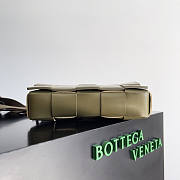 Bottega Veneta Cassette Bag Green 26x16x6.5cm - 5