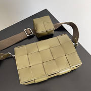 Bottega Veneta Cassette Bag Green 26x16x6.5cm - 4