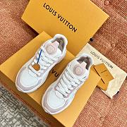 Louis Vuitton LV Run 55 Sneaker Pink - 4