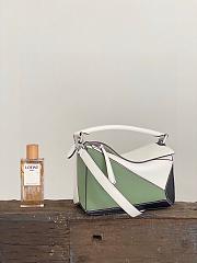 Loewe Small Puzzle Bag Calfskin White Rosemary 24x10x14cm - 4