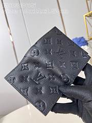 Louis Vuitton LV Lisa Wallet Black 9 x 11.5 x 1.5 cm - 4