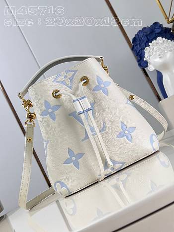 Louis Vuitton LV Neonoe BB White Blue 20x20x13cm