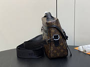 Louis Vuitton LV Trail Messenger Monogram 31 x 22 x 11 cm - 4