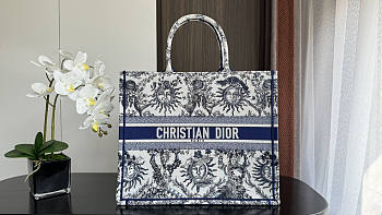 Dior Large Book Tote White Navy Blue Soleil 42 x 35 x 18.5 cm