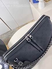 Louis Vuitton LV Hand It All MM Black 32 x 29 x 13 cm - 2