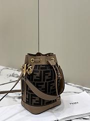 Fendi Mon Tresor Brown 12x18x10cm - 4