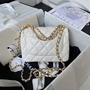 Chanel Flap Bag Lustrous Lambskin White Pearls 19.5x14.5x7.5cm - 3