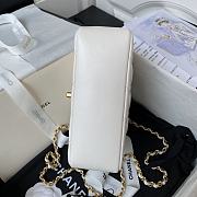 Chanel Flap Bag Lustrous Lambskin White Pearls 19.5x14.5x7.5cm - 5