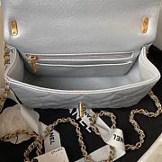 Chanel Flap Bag Lustrous Lambskin Grey Pearls 19.5x14.5x7.5cm - 2