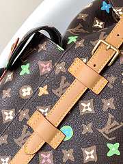 Louis Vuitton LV Christopher MM Brown 38 x 44 x 12.5 cm - 2