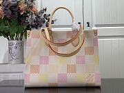 Louis Vuitton LV OnTheGo MM Peach Pink 35 x 27 x 14 cm - 2