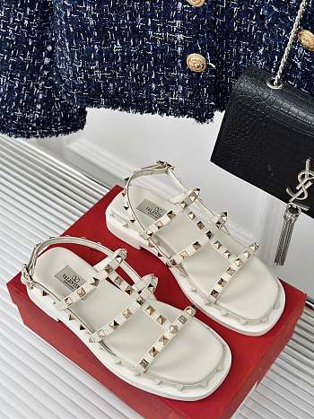 Valentino Garavani Rockstud Sandals White