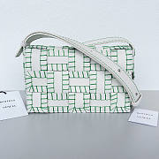 Bottega Veneta Cassette Intrecciato Bag White/parakeet 23x15x5.5cm - 1