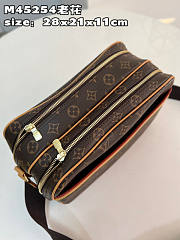 Louis Vuitton LV Reporter Bag 28x21x11cm - 5