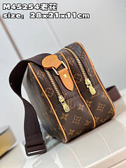 Louis Vuitton LV Reporter Bag 28x21x11cm - 3