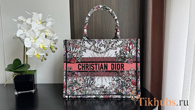 Dior Medium Book Tote Ecru Dior 4 Saisons Printemps 36 x 27.5 x 16.5 cm - 1