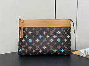 Louis Vuitton LV Pochette Voyage Souple Chocolate 30 x 21 x 7.5 cm - 1