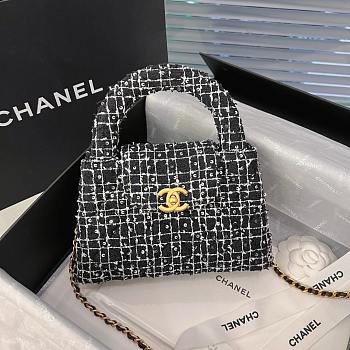 Chanel Kelly Bag Black White Tweed 13x19x7cm