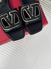 Valentino Garaveni Black Slides - 2