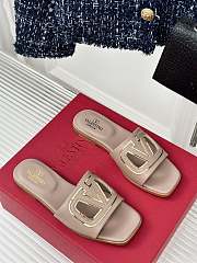 Valentino Garaveni Beige Slides - 1