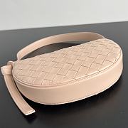 Bottega Veneta Half Moon Zipped Pink Shoulder Bag 23x15x4cm - 4