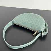 Bottega Veneta Half Moon Zipped Green Shoulder Bag 23x15x4cm - 3