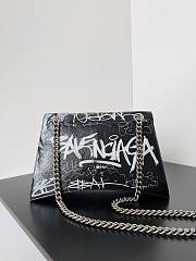 Balenciaga Crush Leather Shoulder Bag 30.9x19.8x6.8cm - 4