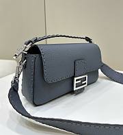 Fendi Baguette Bag Blue 27x15x6cm - 3