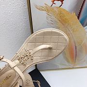 Chanel Beige Lambskin Chain CC Logo Thong Sandals 5cm - 2