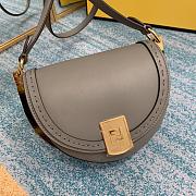 Fendi Moonlight Leather Handbag Purple Size 21 x 9 x 14 cm - 3