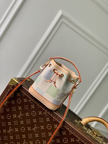 Louis Vuitton LV Nano Noé Pistachio Green 13 x 16 x 10 cm