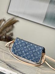 Louis Vuitton LV Pochette Denim Blue 22.5x4x12.5cm - 1