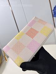 Louis Vuitton LV Zippy Wallet Peach Pink 19.5 x 10.5 x 2.5 cm - 6