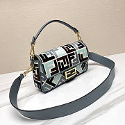 Fendi Baguette Embroidered Shoulder Bag Multicolor 27x6x14cm - 3