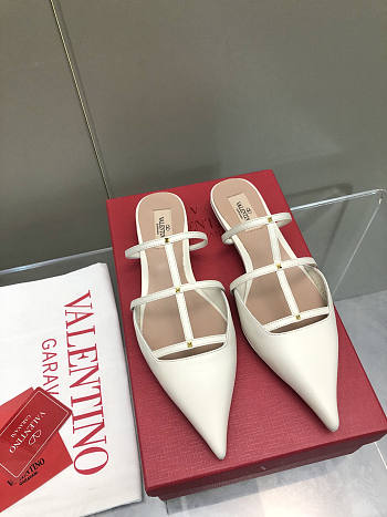 Valentino Garavani Smooth Leather Rockstud White Wispy Mules