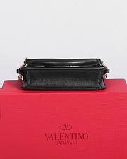 Valentino Garavani Locò Leather Black Bag 20x11x5cm - 4