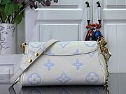 Louis Vuitton LV Favorite White Blue Bag 24 x 14 x 9 cm - 2