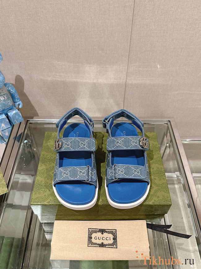 Gucci Sandal 11 - 1