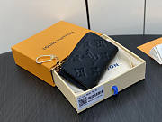 Louis Vuitton LV Noa Key Holder Black 11 x 7 x 1.5 cm - 3